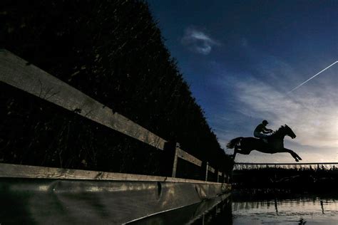 Today's Newbury Results .